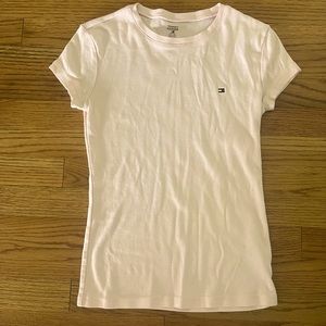LIKE NEW Women’s Tommy Hilfiger T-shirt. Size S.